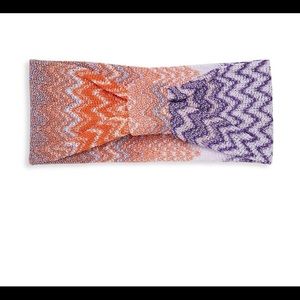 BNWT ❤️ Mission knit chevron headband